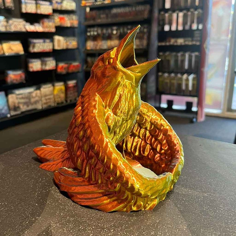 3D Printed Dice Tower – Raven (Rainbow)