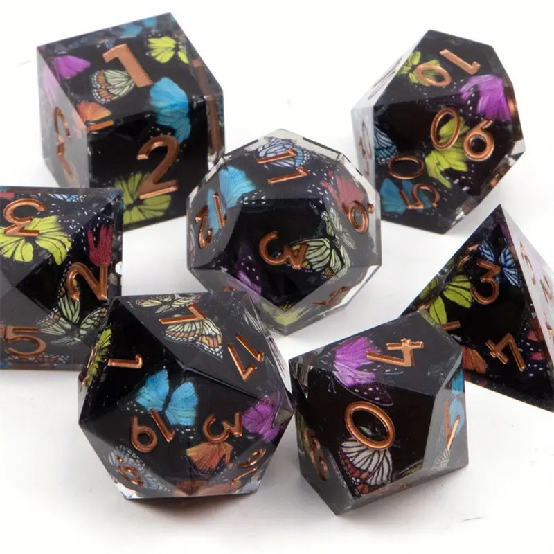Mariposa – Handcrafted Sharp Edge Dice Set & Dice Case